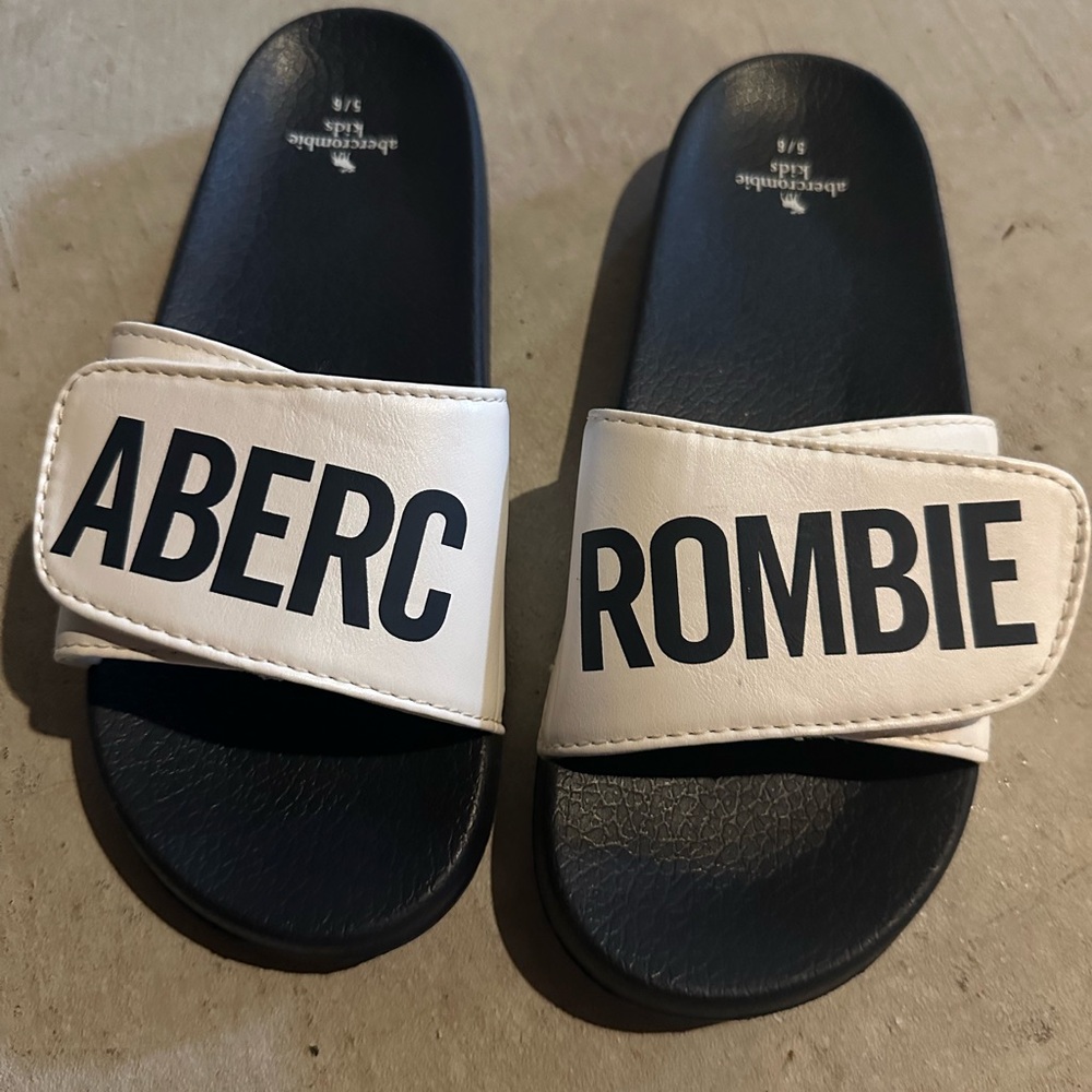 Abercrombie Kids Black Slides